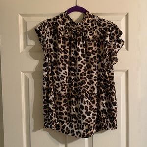 XL Leopard top